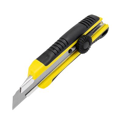 Kniv med Non-Slip gummigreb, 18 mm knivblad, Skruelås og magasin med 2 ekstra knivblade